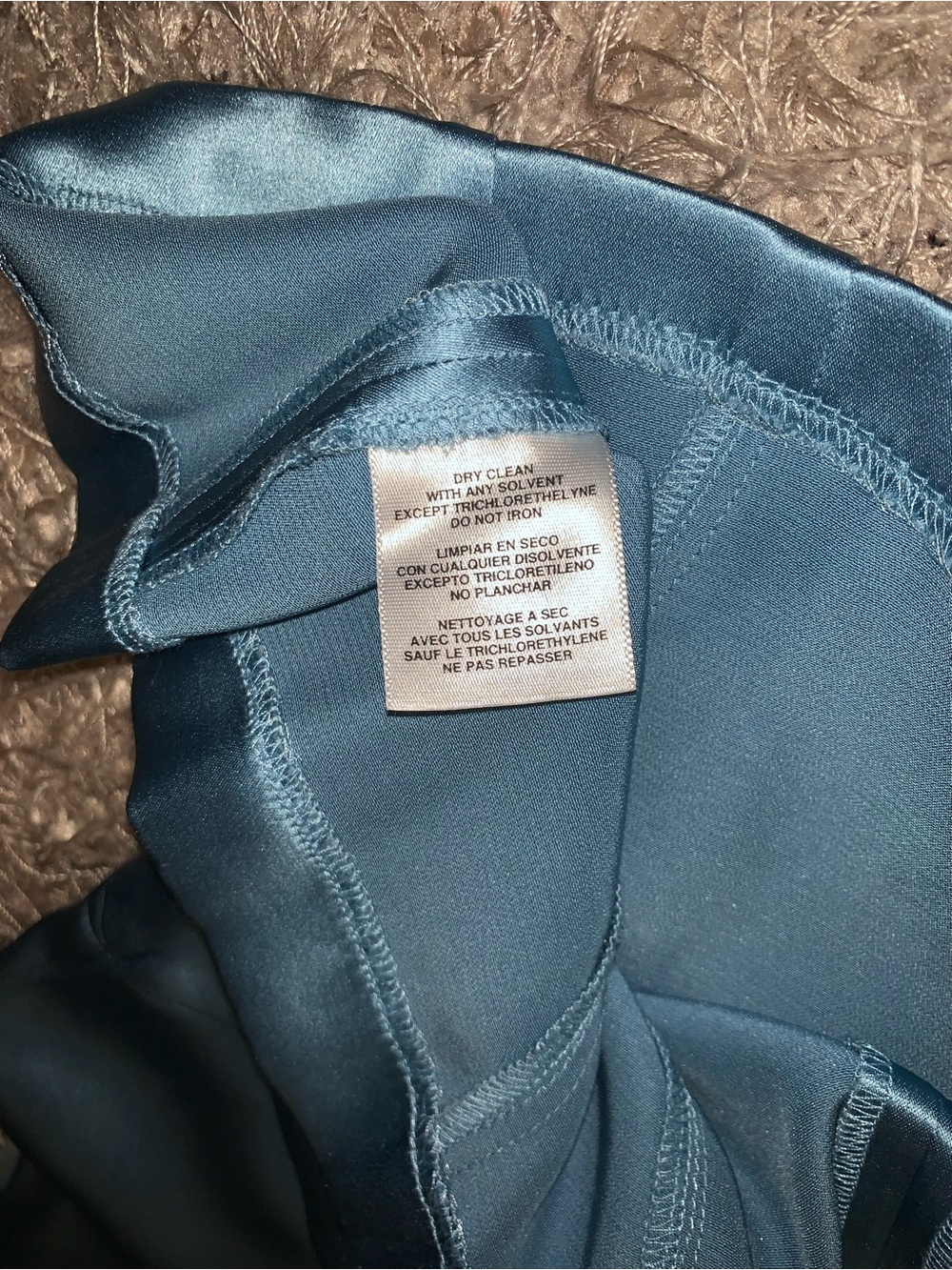 3 for $30 ⚡️ Jones New York Satin V-Neck Tank Top in Blue 100% Silk size 8 - Picture 5 of 7